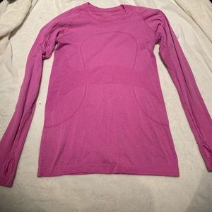lululemon athletica Tops - Lululemon Swiftly Tech Long Sleeve Size 8 Pink lululemon athletica Tops - Lululemon Swiftly Tech Long Sleeve Size 8 Pink